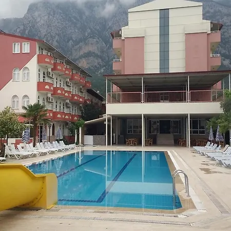 Otel Grand Derin 4*