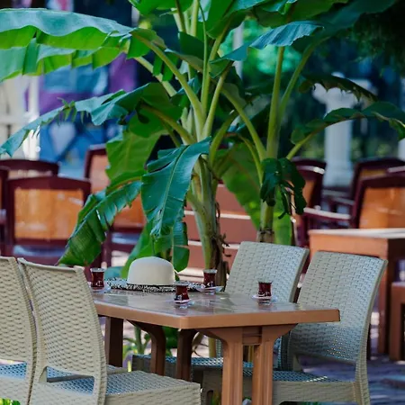 Grand Derin Hotel 4*