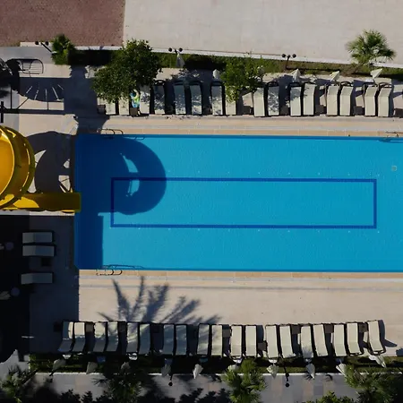 Otel Grand Derin 4*